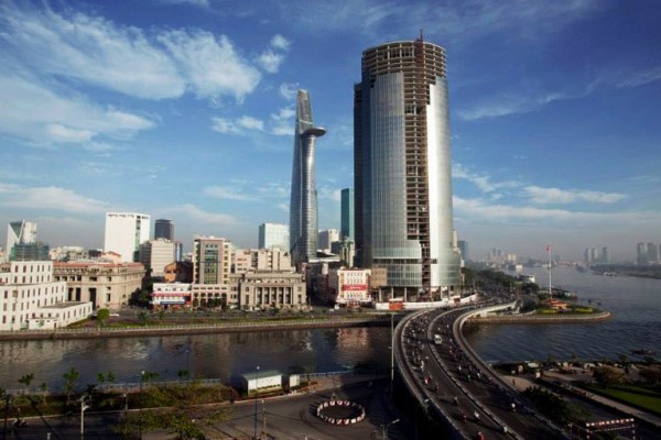 Khách mua căn hộ Saigon One Tower sẽ ra sao khi dự án bị siết nợ?